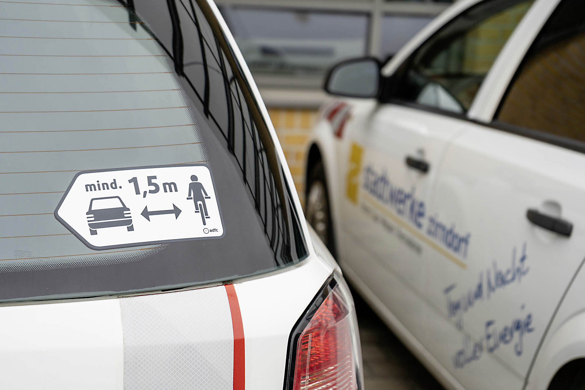 Heckaufkleber auf Fahrzeug der Stadtwerke Zirndorf